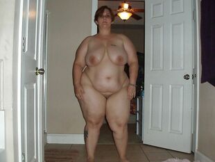 Sugary-sweet and obese girlfriends posing bare in the..